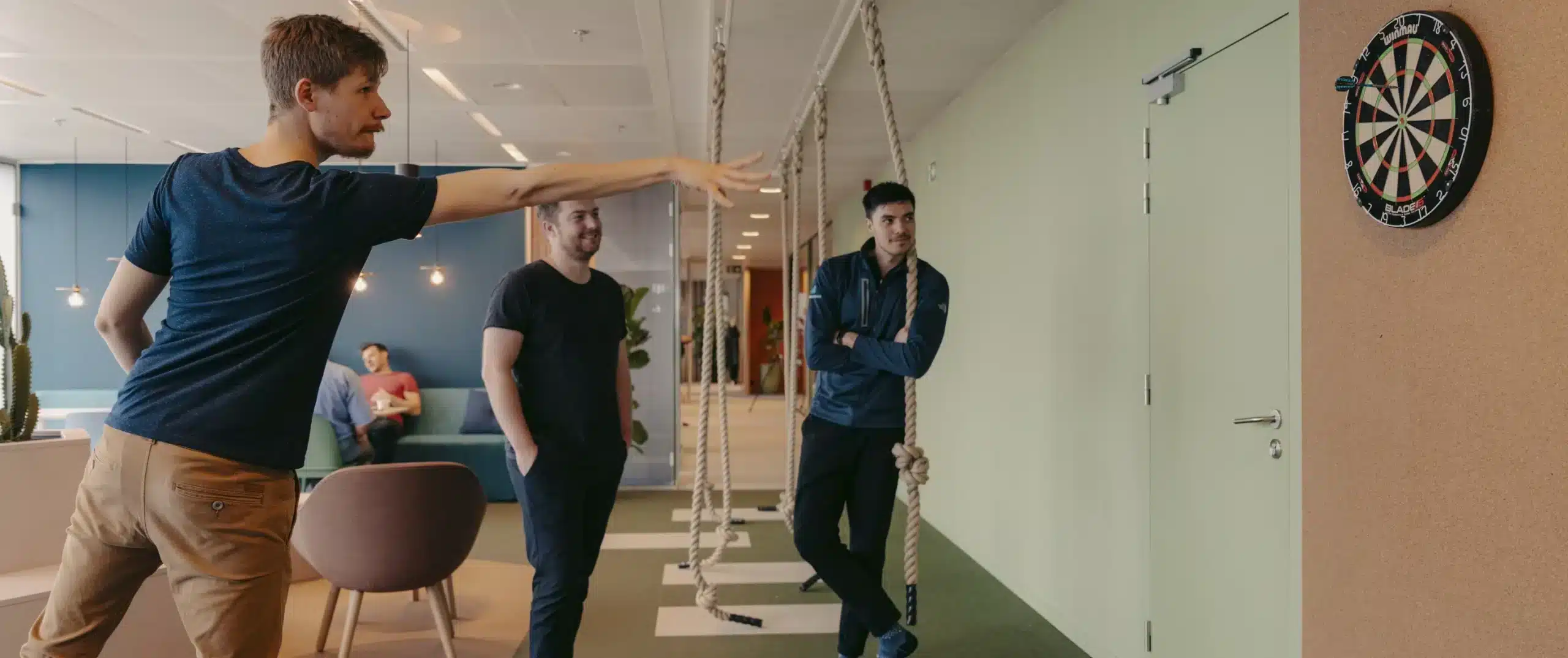 Terug naar kantoor: De balans vinden in een hybride werkwereld